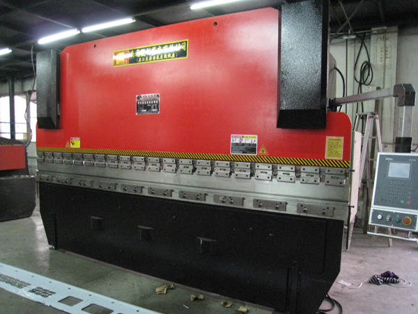 WC67Y-160T4000数控补偿缸折弯机