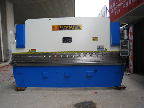 5缸折弯机 直线度超好