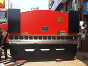 3+1轴电液同步数控折弯机