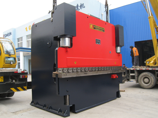 WC67Y系列大型折弯机