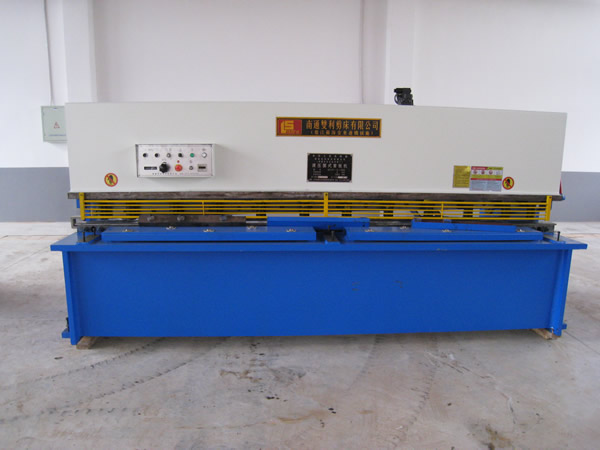 厂家直销QC12Y—6x3200剪板机